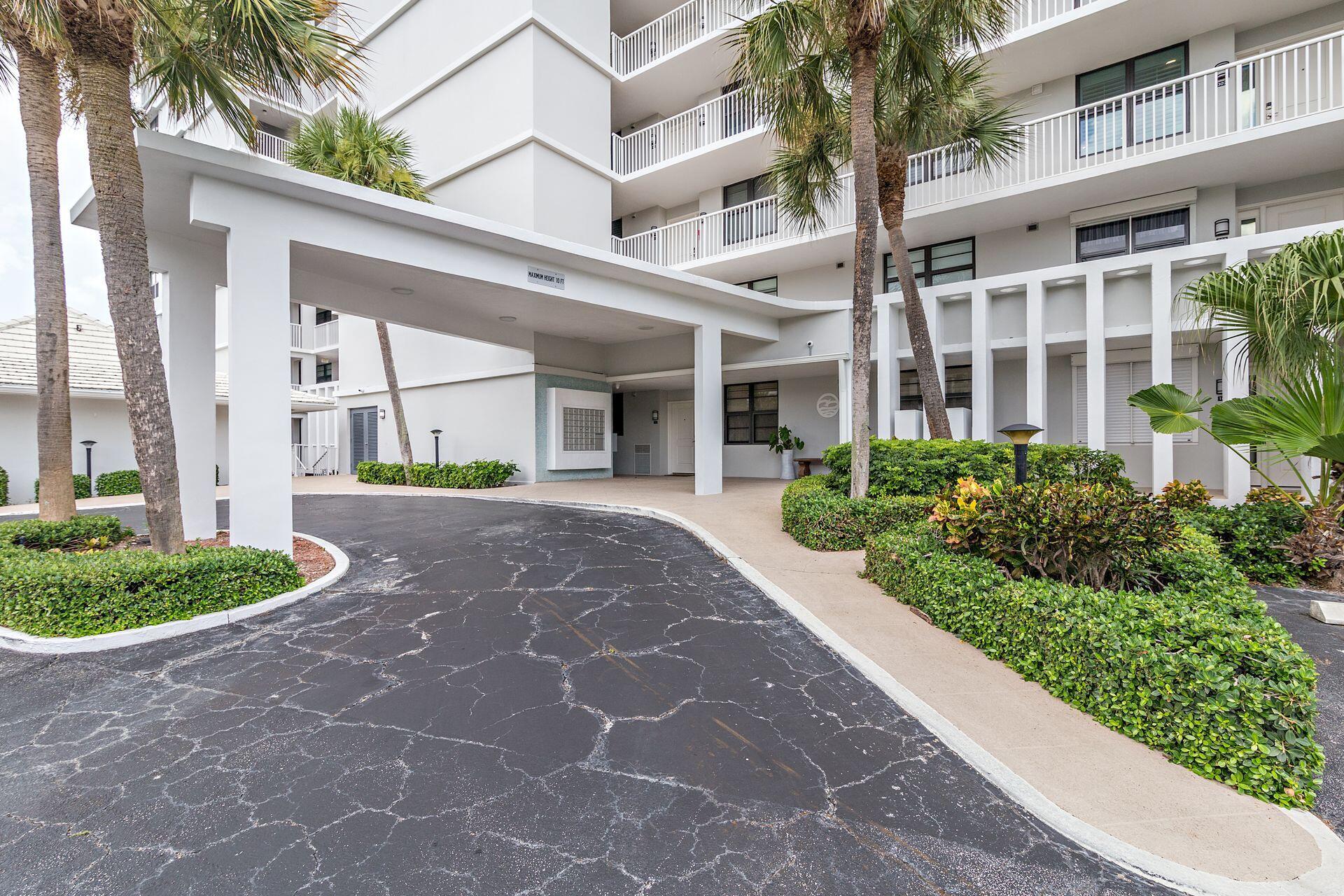 911 Ocean Drive, Unit 306 Juno Beach, FL 33408 - Photo 25 of 25 Front Entrance