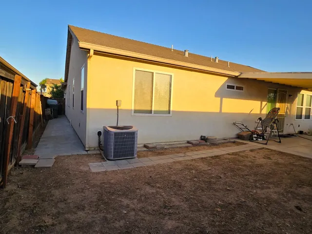 $460,000 | 2312 South Bush Avenue, Fresno, CA 93727