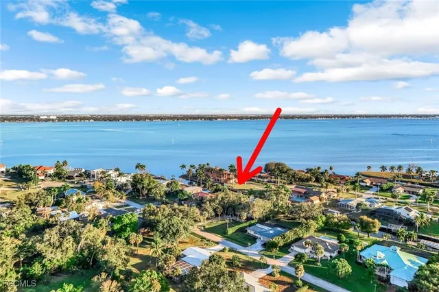 $950,000 | 1787 Seafan Circle, North Fort Myers, FL 33903