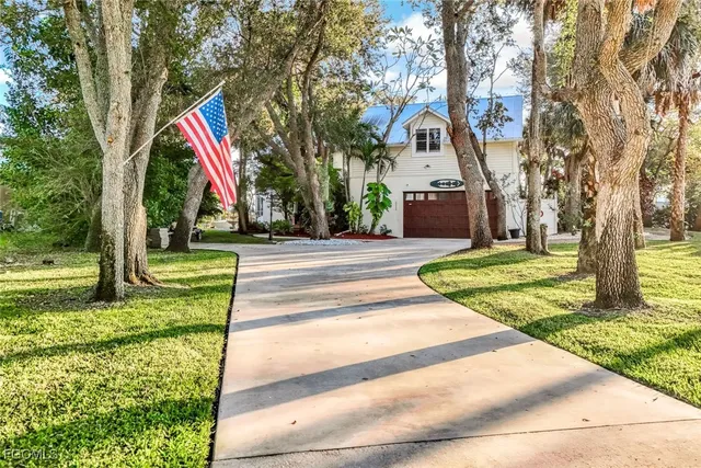 $950,000 | 1787 Seafan Circle, North Fort Myers, FL 33903
