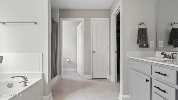 $2,400 | 111 Emerson Lane, Sneads Ferry, NC 28460