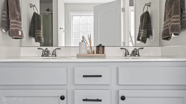 $2,400 | 111 Emerson Lane, Sneads Ferry, NC 28460