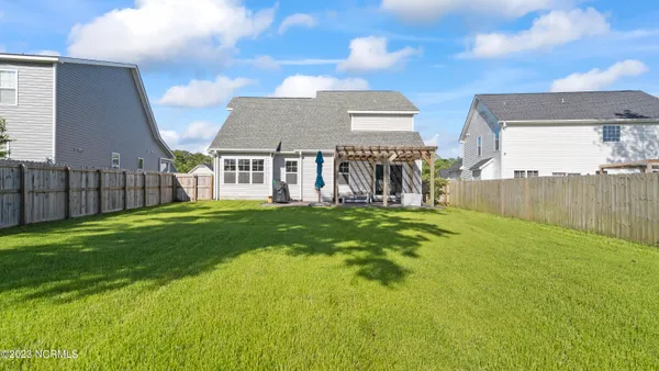 $2,400 | 111 Emerson Lane, Sneads Ferry, NC 28460