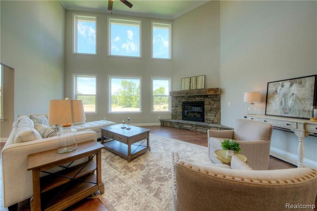 2402 Walnut View Drive Howell, MI 48855 - Photo 10 of 40 Gallery Image 10