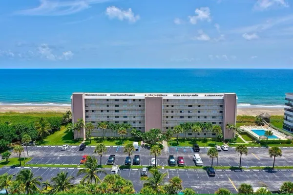$2,200 | 10102 South Ocean Drive, Unit 107, Jensen Beach, FL 34957