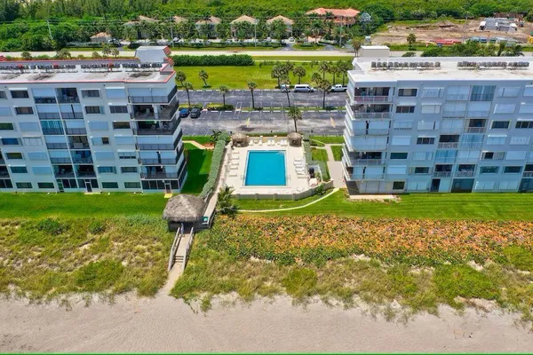 $2,200 | 10102 South Ocean Drive, Unit 107, Jensen Beach, FL 34957