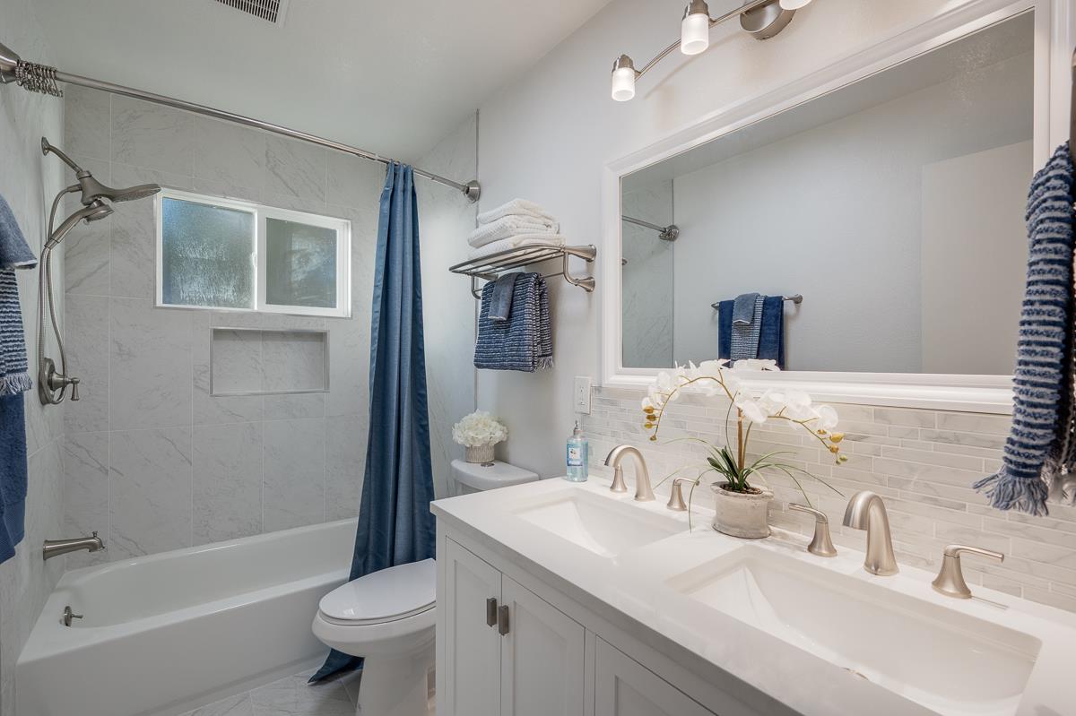 3173 Shuler Circle Marina, CA 93933 - Photo 40 of 55 a bathroom with a sink toilet and shower