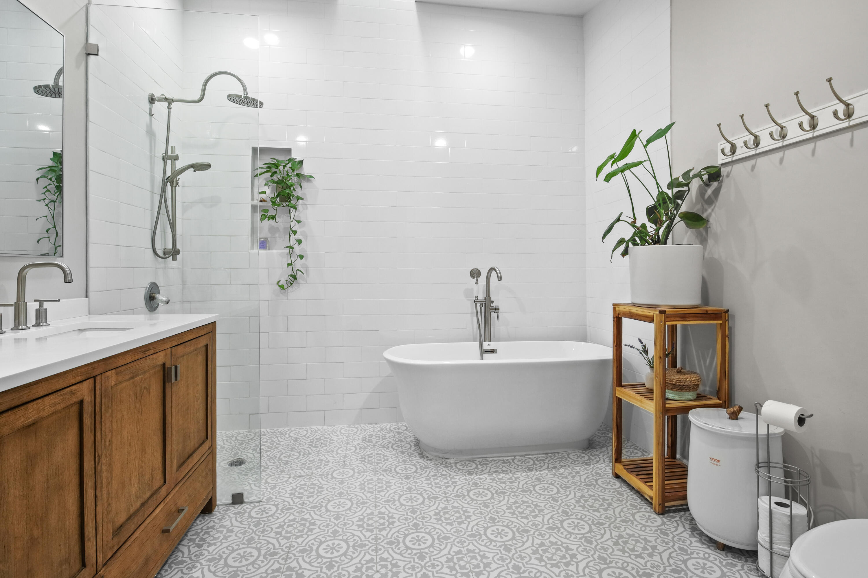 2021 Northwest 15th Place Delray Beach, FL 33445 - Photo 19 of 44 master bath