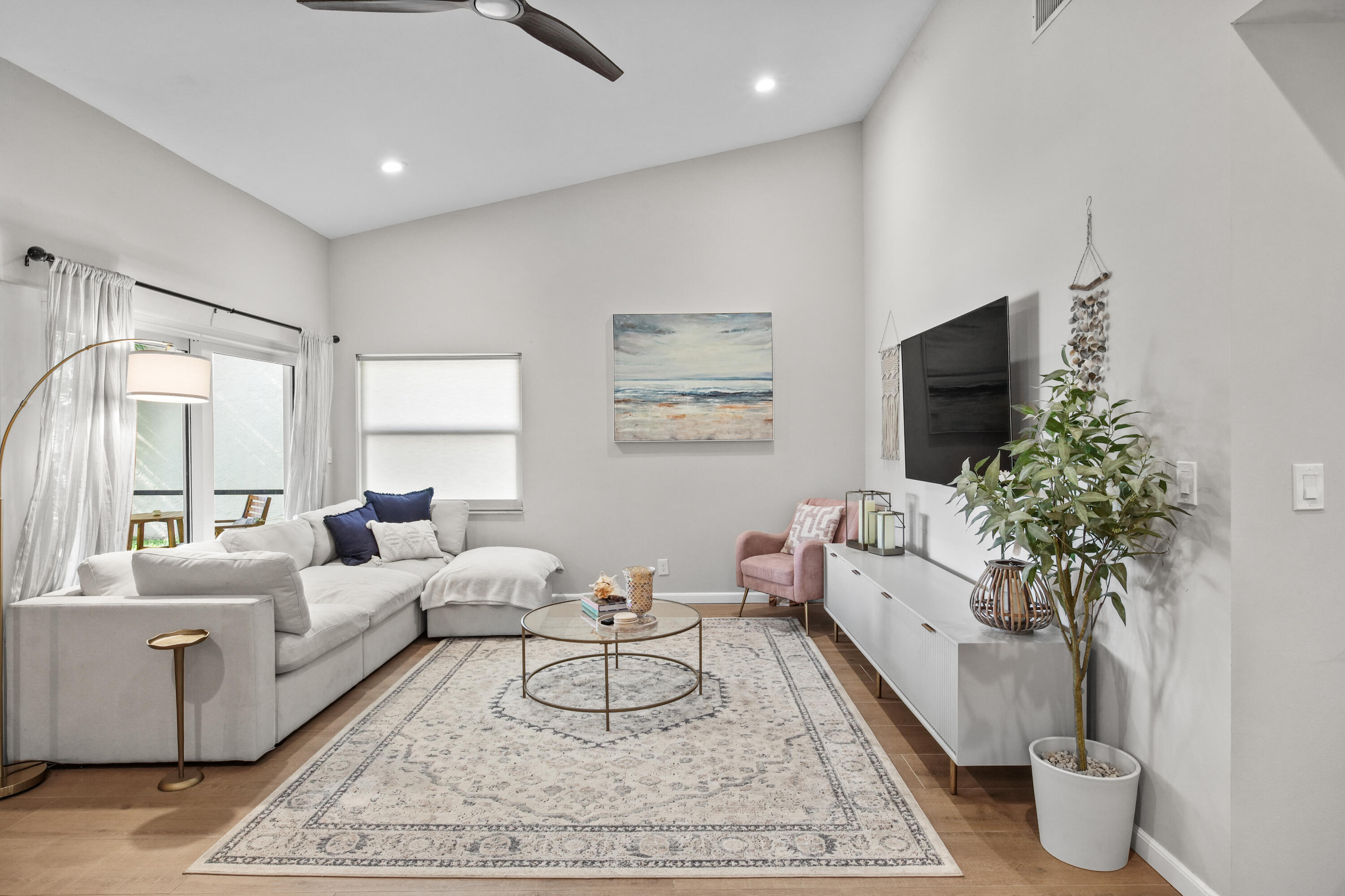 2021 Northwest 15th Place Delray Beach, FL 33445 - Photo 8 of 44 living