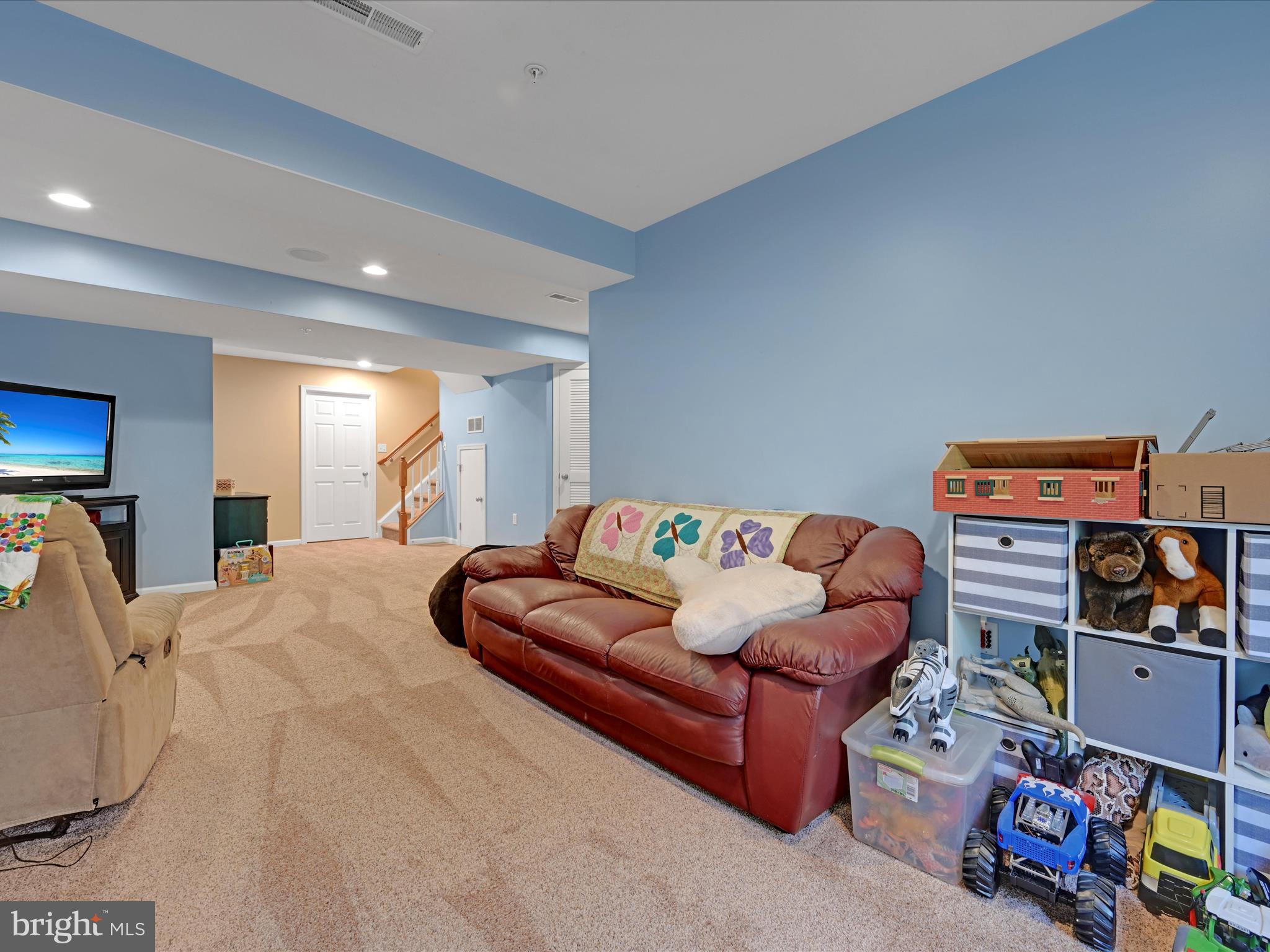 2308 Orchard View Road Reading, PA 19606 - Photo 18 of 28 Room