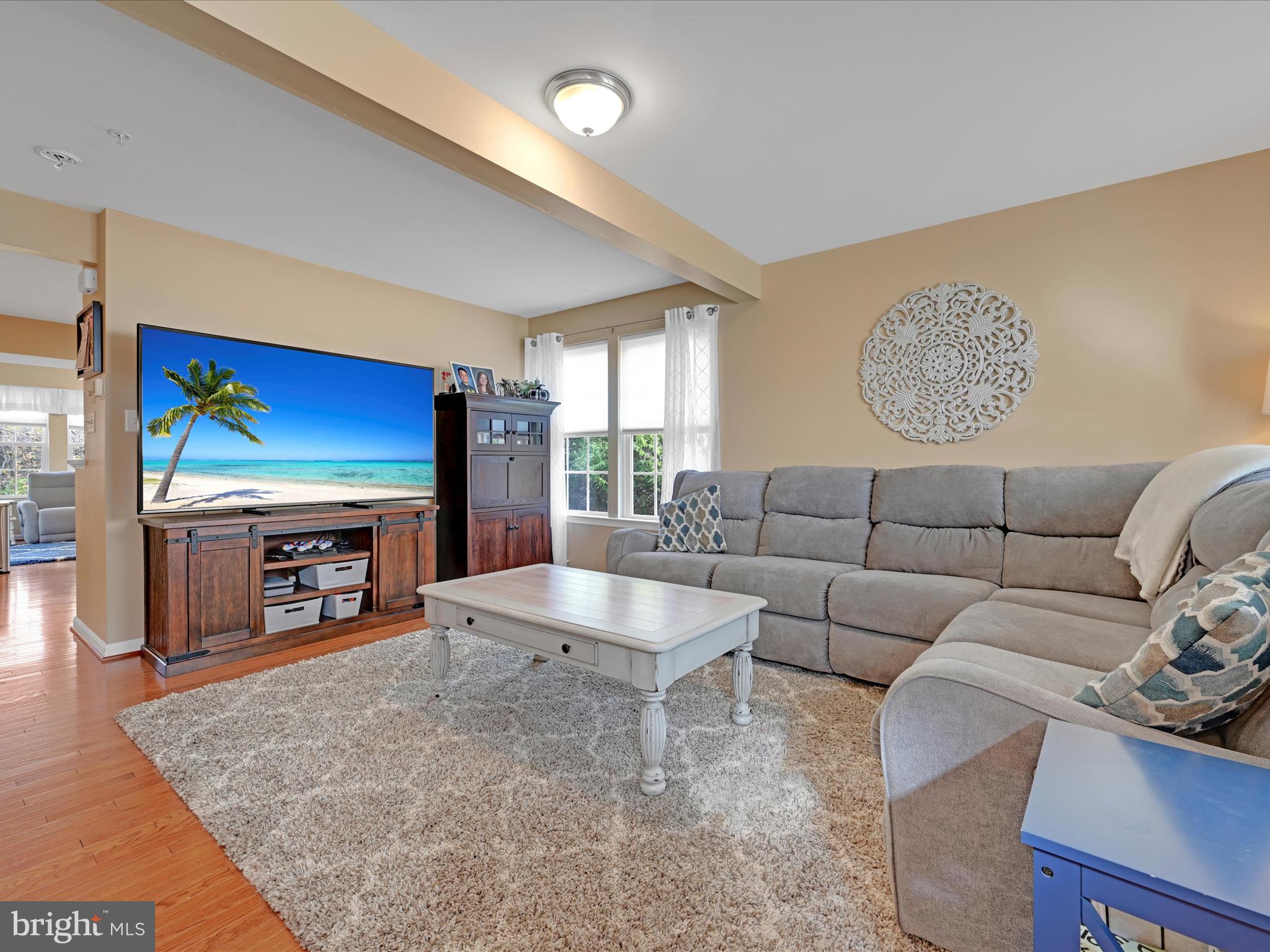 2308 Orchard View Road Reading, PA 19606 - Photo 4 of 28 Living Room