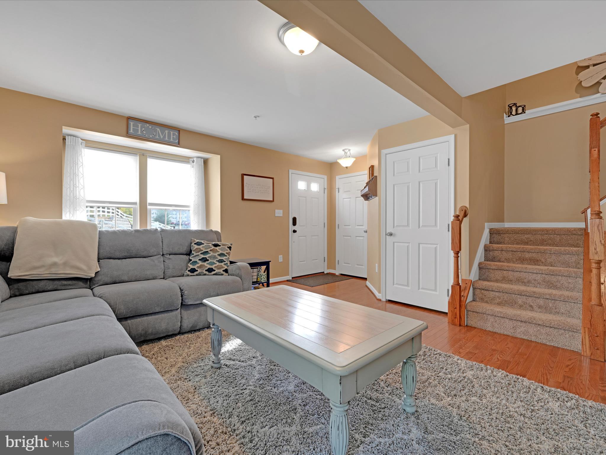 2308 Orchard View Road Reading, PA 19606 - Photo 5 of 28 Living Room