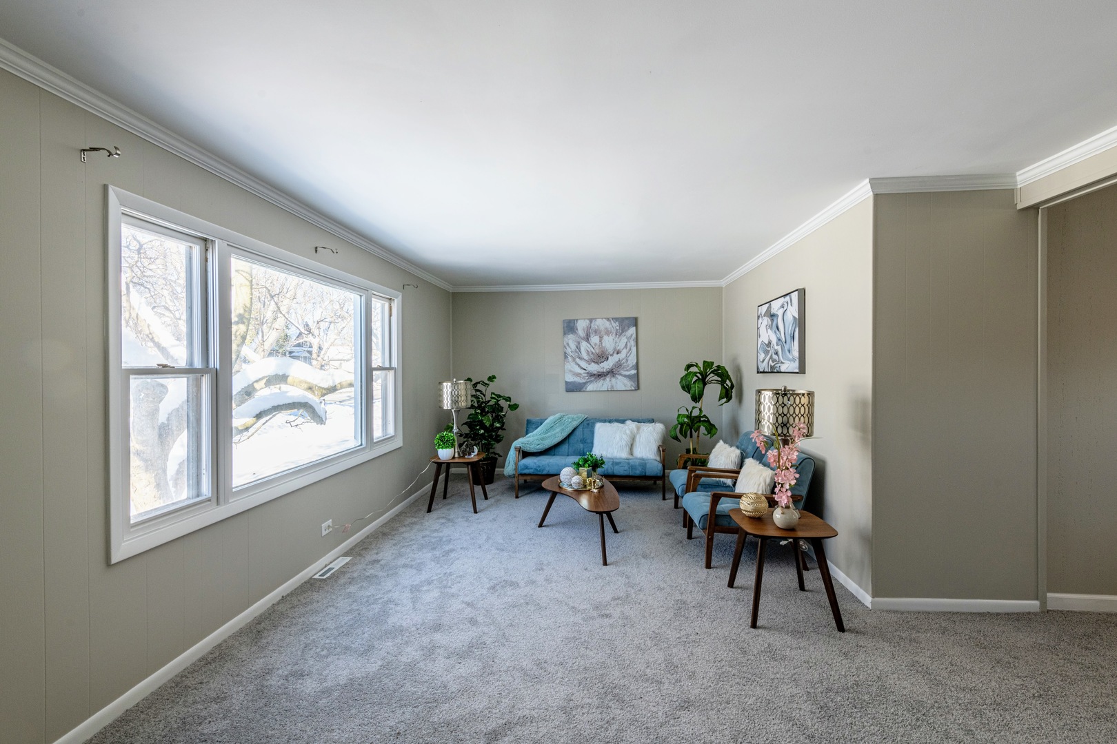 3017 Gabriel Avenue Zion, IL 60099 - Photo 4 of 23 a living room with furniture and a large window
