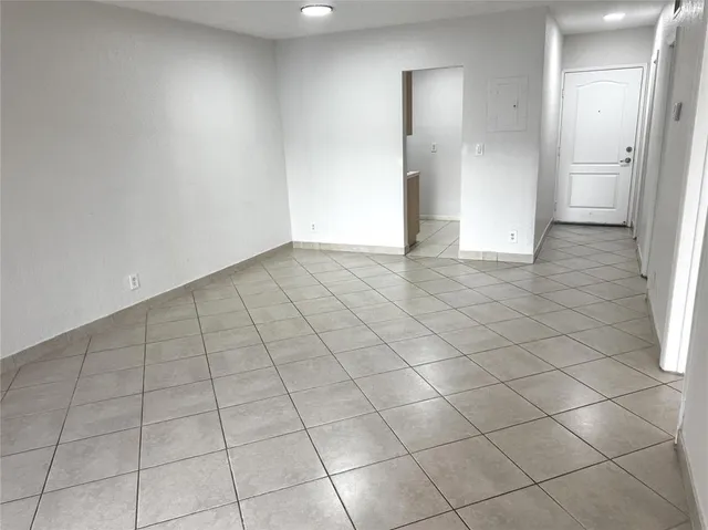 $1,600 | 770 Southeast 2nd Avenue, Unit A107, Deerfield Beach, FL 33441