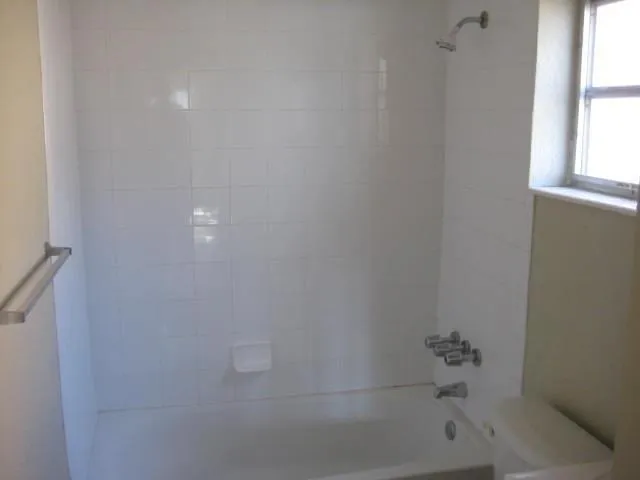 $1,600 | 770 Southeast 2nd Avenue, Unit A107, Deerfield Beach, FL 33441