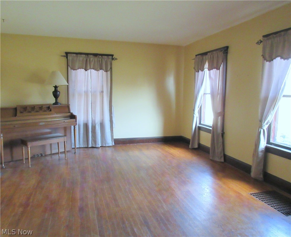 8922 Murray Ridge Road Elyria, OH 44035 - Photo 10 of 21 Gallery Image 10