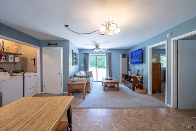 $419,000 | 3039-3041 Oneida Street, Paris, NY 13456