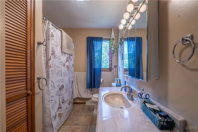 $419,000 | 3039-3041 Oneida Street, Paris, NY 13456