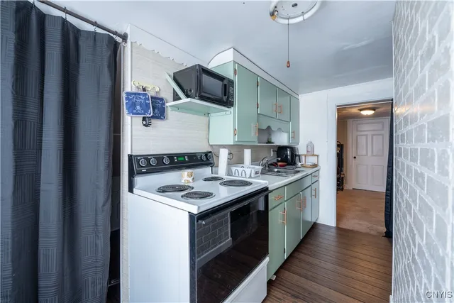 $419,000 | 3039-3041 Oneida Street, Paris, NY 13456