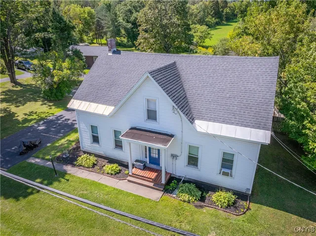 $419,000 | 3039-3041 Oneida Street, Paris, NY 13456