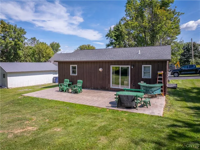 $419,000 | 3039-3041 Oneida Street, Paris, NY 13456