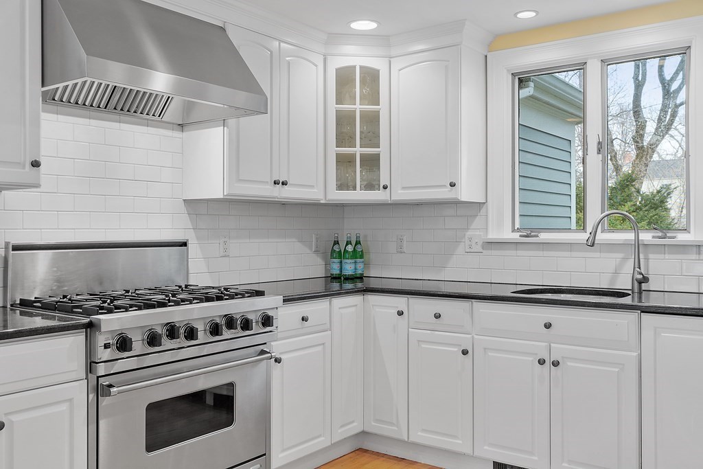 102 Sudbury Road Concord, MA 01742 - Photo 11 of 37 Gallery Image 11
