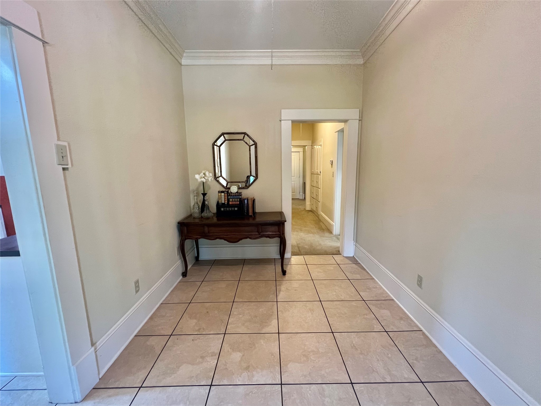 560 Jimmy Phillips Boulevard Angleton, TX 77515 - Photo 5 of 38 a view of an entryway with wooden floor