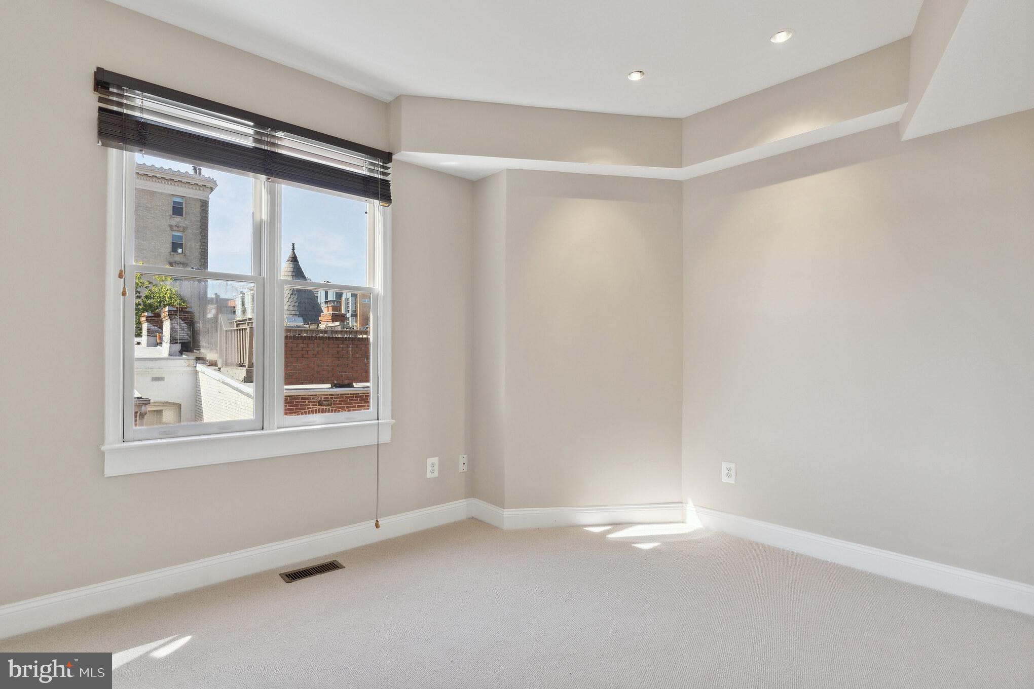 27 Logan Circle Northwest, Unit 14 Washington, DC 20005 - Photo 20 of 34