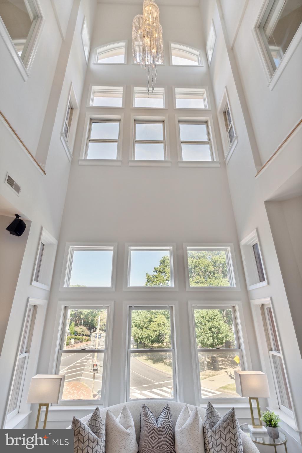 27 Logan Circle Northwest, Unit 14 Washington, DC 20005 - Photo 8 of 34