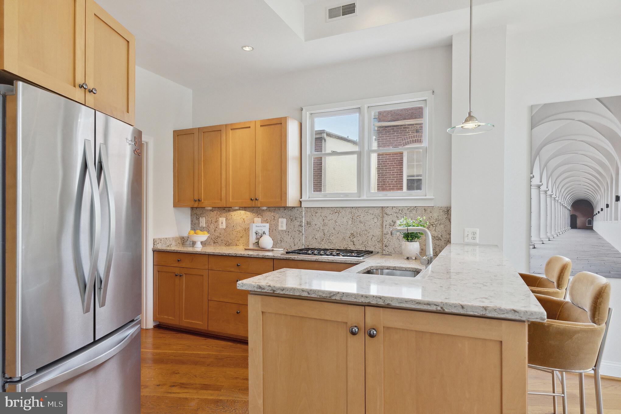 27 Logan Circle Northwest, Unit 14 Washington, DC 20005 - Photo 10 of 34