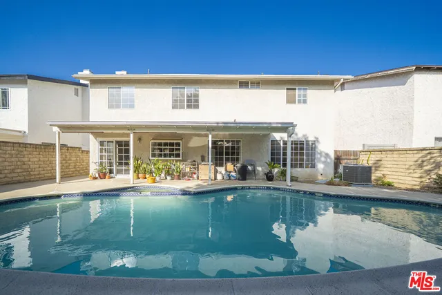 $949,900 | 10228 Hanna Avenue, Chatsworth, CA 91311