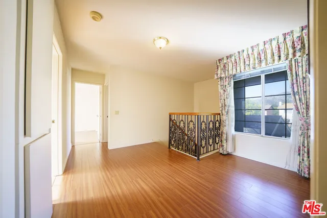 $949,900 | 10228 Hanna Avenue, Chatsworth, CA 91311