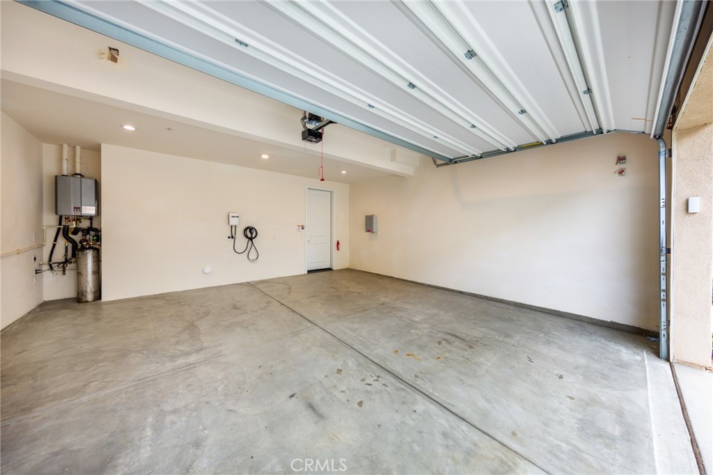 27466 Mercantile Court, Unit 101 Valencia, CA 91381 - Photo 17 of 21 a view of an empty room