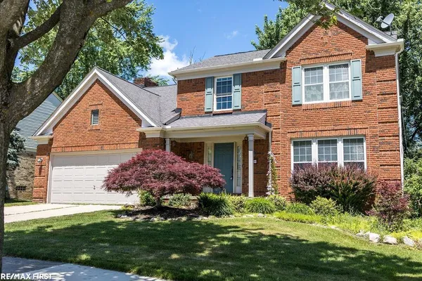 $529,000 | 199 Saxon Court, Rochester Hills, MI 48307