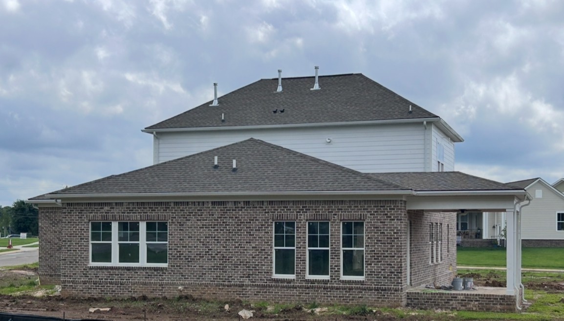 6161 Worthington Road Columbia, TN 38401 - Photo 31 of 33 a front view of a house with a yard