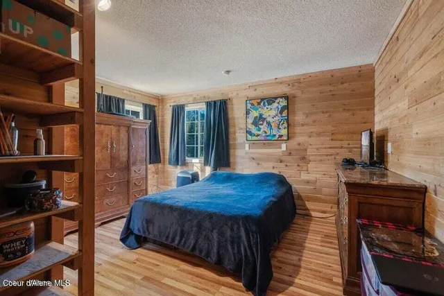 $525,000 | 9132 Highway 57, Priest River, ID 83856