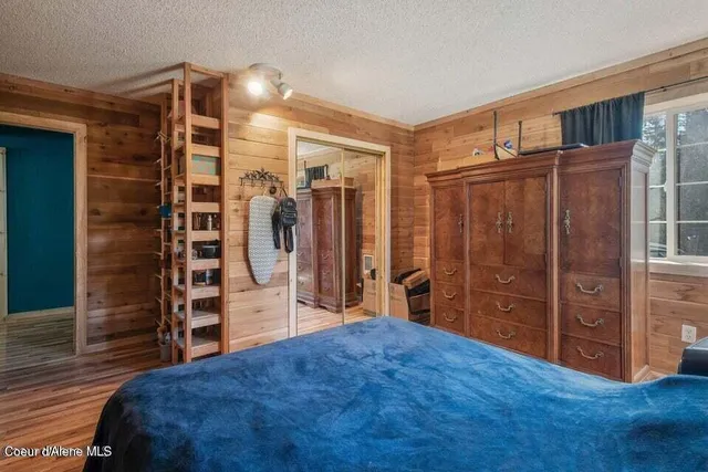 $525,000 | 9132 Highway 57, Priest River, ID 83856