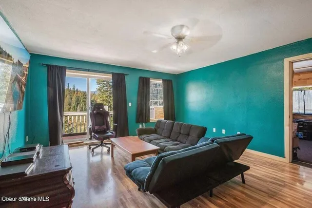 $525,000 | 9132 Highway 57, Priest River, ID 83856