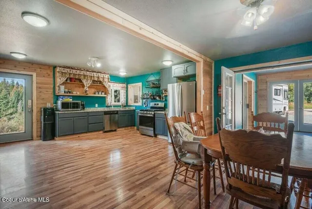 $525,000 | 9132 Highway 57, Priest River, ID 83856