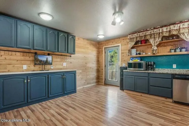 $525,000 | 9132 Highway 57, Priest River, ID 83856