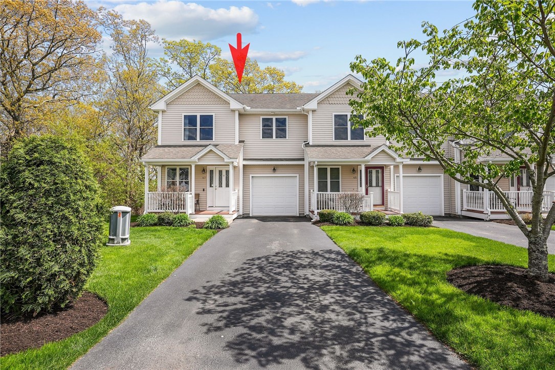 47 Silver Cup Circle West Warwick, RI 02893 - Photo 2 of 44