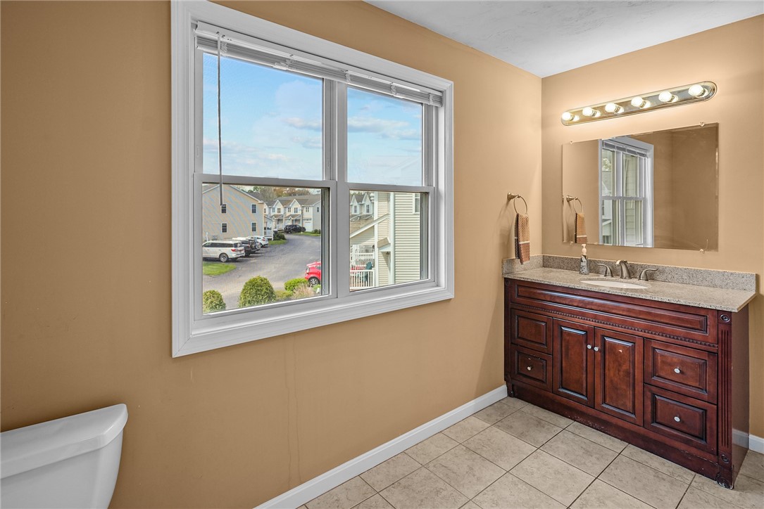 47 Silver Cup Circle West Warwick, RI 02893 - Photo 21 of 44