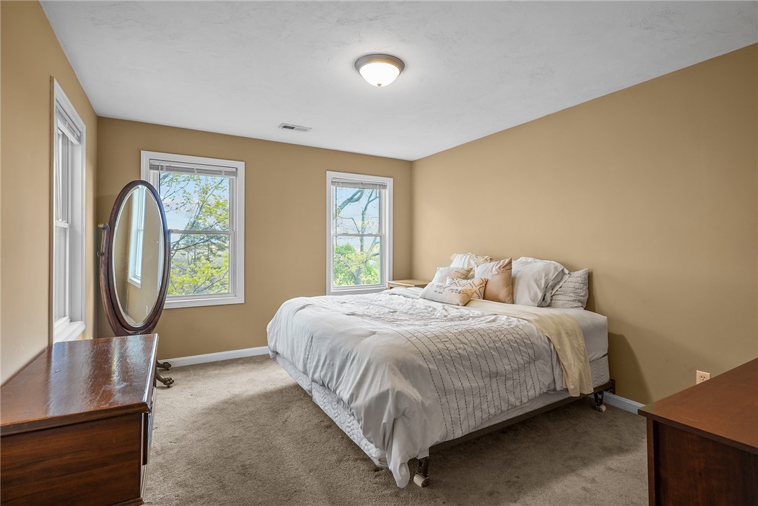 47 Silver Cup Circle West Warwick, RI 02893 - Photo 24 of 44