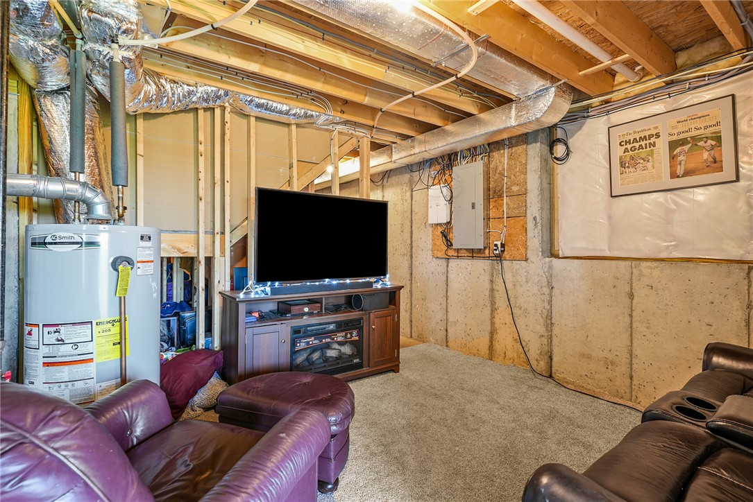 47 Silver Cup Circle West Warwick, RI 02893 - Photo 32 of 44