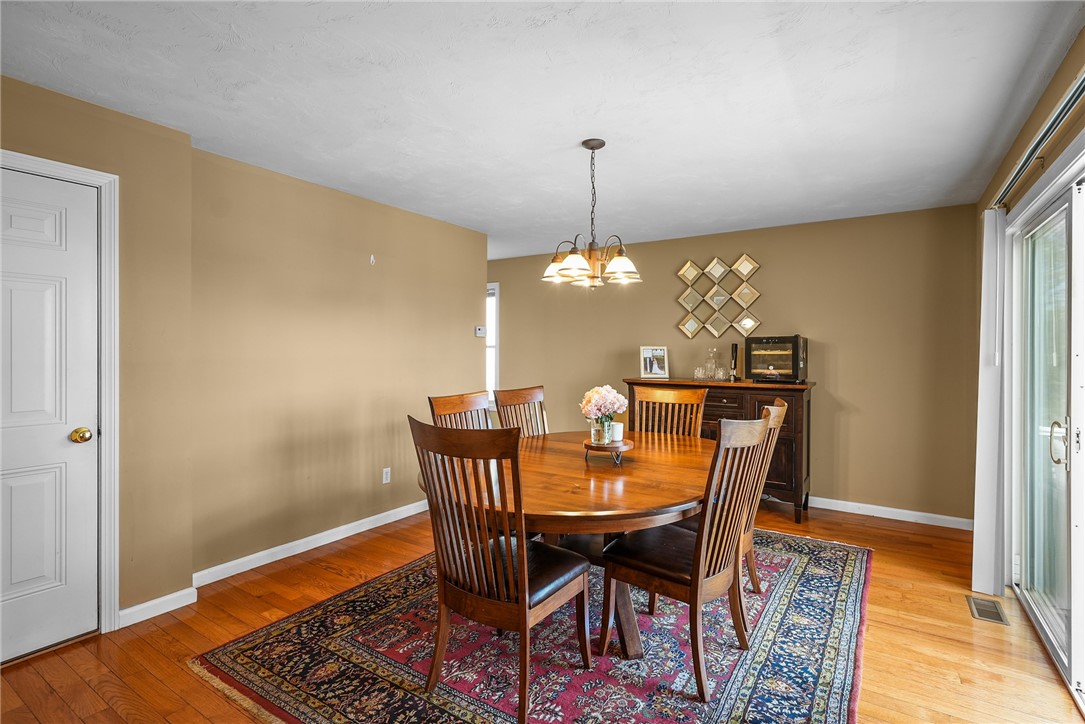 47 Silver Cup Circle West Warwick, RI 02893 - Photo 7 of 44