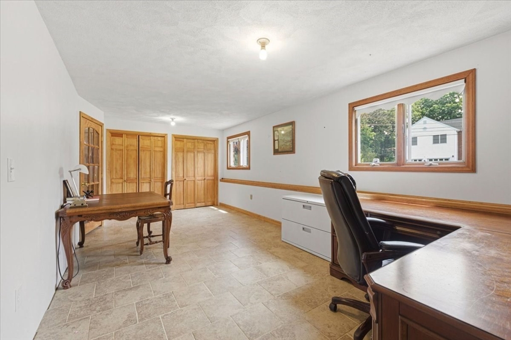 27 Feeney Road Norwood, MA 02062 - Photo 25 of 32