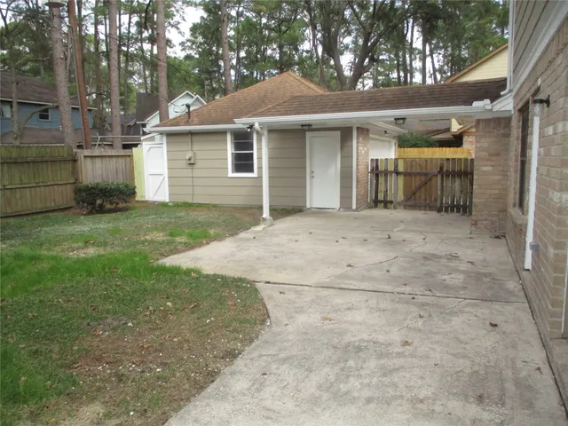 $1,995 | 2827 Thorne Creek Lane, Houston, TX 77073