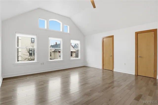 $929,900 | 673 Potomac Avenue, Buffalo, NY 14222