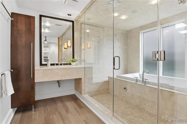 $929,900 | 673 Potomac Avenue, Buffalo, NY 14222