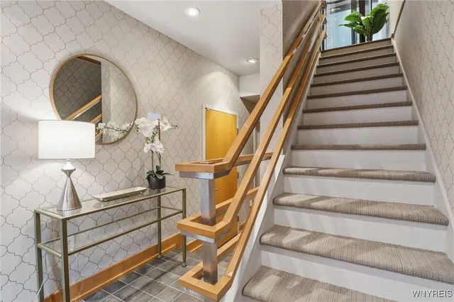 $929,900 | 673 Potomac Avenue, Buffalo, NY 14222